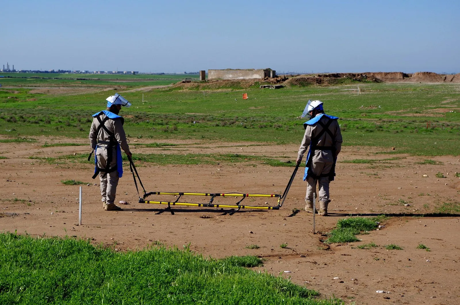 TR3ES operations in complex environments